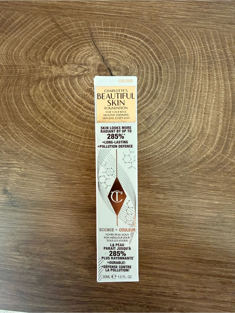 Charlotte Tilbury Beautiful Skin Foundation - 2 neutral